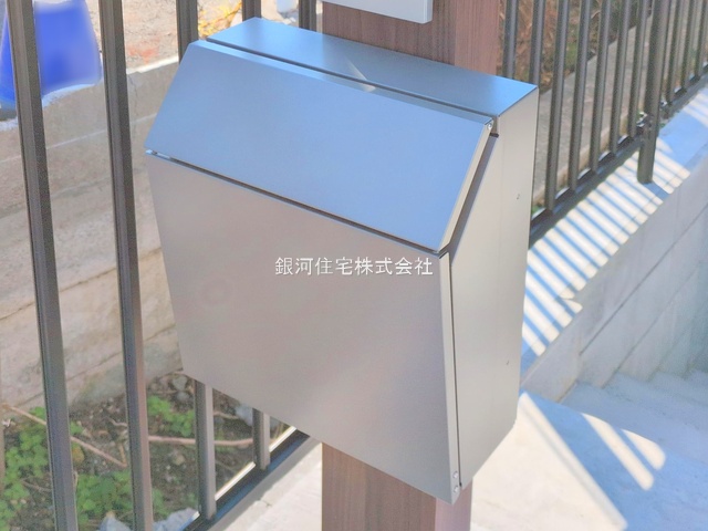 G00336275 神奈川県鎌倉市大町２丁目 新築一戸建て 6180万円 土地面積115.07m² (約34.80坪) 建物面積101.05m² (約30.56坪) 間取り４ＬＤＫ 築年月2024年07月(築１年以内)【外観7】