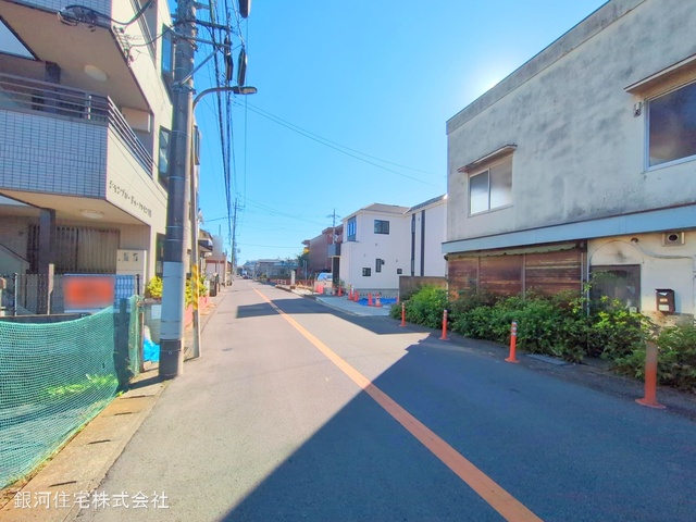 G00351148 千葉県市川市本北方２丁目 新築一戸建て 3790万円 土地面積115.88m² (約35.05坪) 建物面積97.29m² (約29.43坪) 間取り４ＬＤＫ 築年月2024年10月(築１年以内)【外観3】