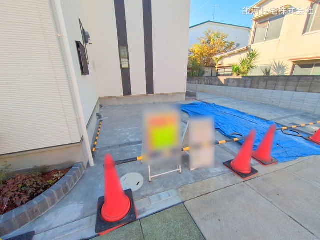 G00351148 千葉県市川市本北方２丁目 新築一戸建て 3790万円 土地面積115.88m² (約35.05坪) 建物面積97.29m² (約29.43坪) 間取り４ＬＤＫ 築年月2024年10月(築１年以内)【外観11】