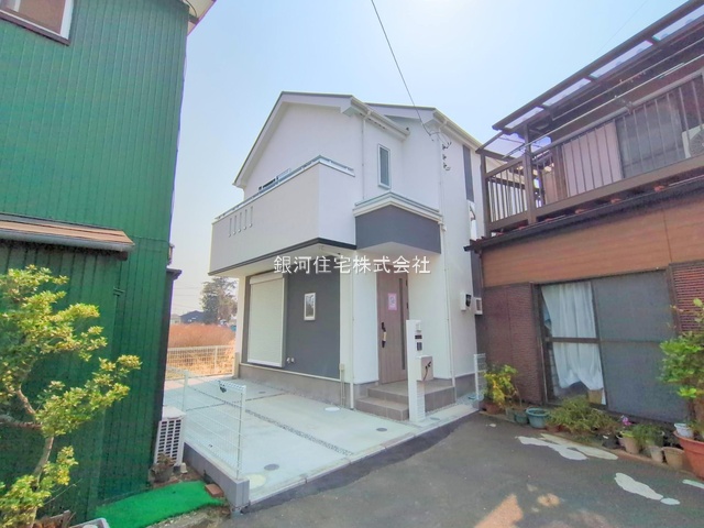 G00354133 神奈川県相模原市南区双葉1丁目 新築一戸建て 2650万円 土地面積81.90m² (約24.77坪) 建物面積81.14m² (約24.54坪) 間取り3LDK 築年月2025年03月(築1年以内)