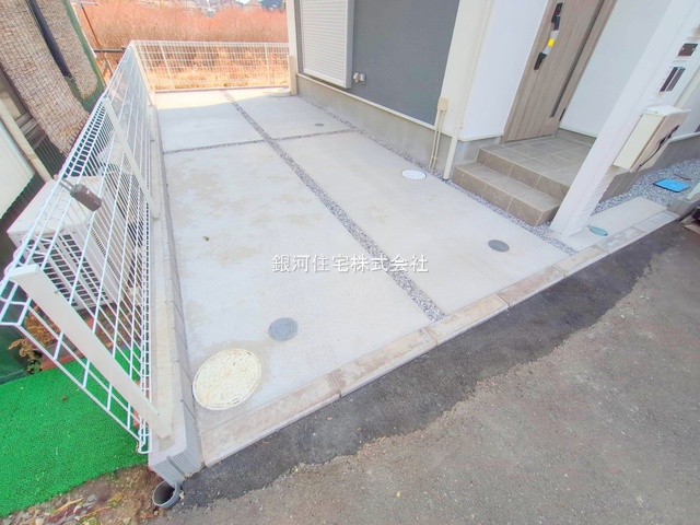 G00354133 神奈川県相模原市南区双葉１丁目 新築一戸建て 2650万円 土地面積81.90m² (約24.77坪) 建物面積81.14m² (約24.54坪) 間取り３ＬＤＫ 築年月2025年03月(築１年以内)【外観15】