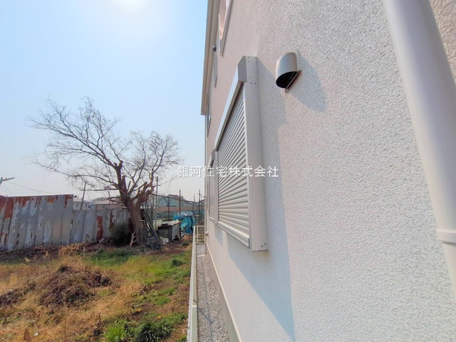 G00354133 神奈川県相模原市南区双葉１丁目 新築一戸建て 2650万円 土地面積81.90m² (約24.77坪) 建物面積81.14m² (約24.54坪) 間取り３ＬＤＫ 築年月2025年03月(築１年以内)【外観18】