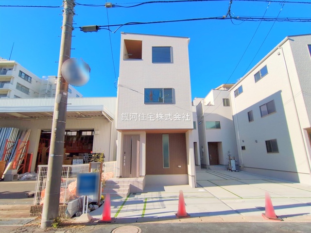 G00357538 千葉県市川市新浜１丁目 中古一戸建て 5490万円 土地面積66.12m² (約20.00坪) 建物面積102.79m² (約31.09坪) 間取り３ＬＤＫ 築年月2024年12月(築1年)【外観2】