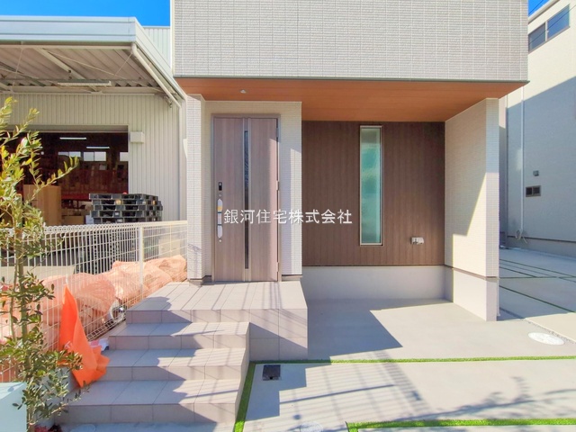 G00357538 千葉県市川市新浜１丁目 中古一戸建て 5490万円 土地面積66.12m² (約20.00坪) 建物面積102.79m² (約31.09坪) 間取り３ＬＤＫ 築年月2024年12月(築1年)【外観8】