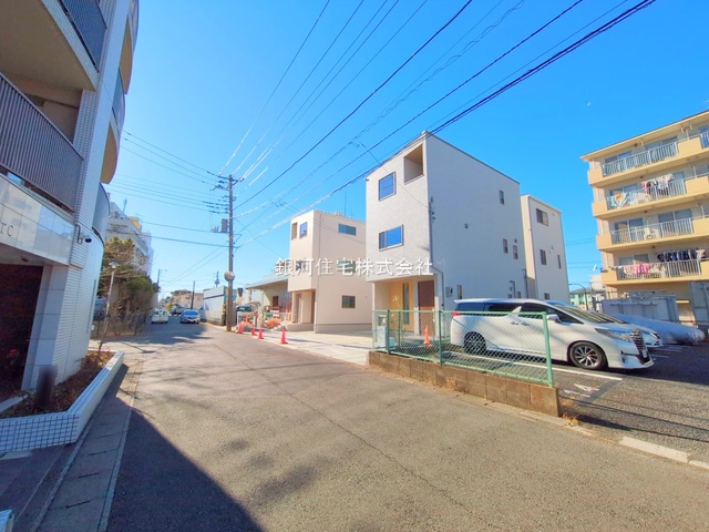 G00357538 千葉県市川市新浜１丁目 中古一戸建て 5490万円 土地面積66.12m² (約20.00坪) 建物面積102.79m² (約31.09坪) 間取り３ＬＤＫ 築年月2024年12月(築1年)【外観13】