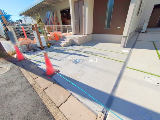 G00357538 千葉県市川市新浜１丁目 中古一戸建て 5490万円 土地面積66.12m² (約20.00坪) 建物面積102.79m² (約31.09坪) 間取り３ＬＤＫ 築年月2024年12月(築1年)【外観15】