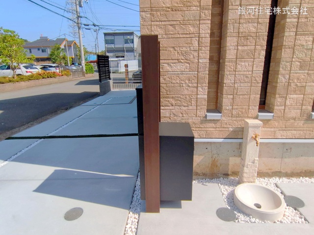 G00358290 神奈川県横浜市青葉区あかね台１丁目 新築一戸建て 6880万円 土地面積146.91m² (約44.44坪) 建物面積101.14m² (約30.59坪) 間取り４ＬＤＫ 築年月2025年04月(築１年以内)【外観4】