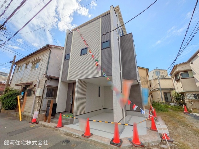 G00359266 東京都北区神谷3丁目 新築一戸建て 8280万円 土地面積71.37m² (約21.58坪) 建物面積115.37m² (約34.89坪) 間取り4LDK 築年月2024年10月(築1年以内)