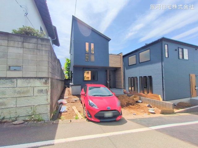 G00360268 東京都町田市鶴川４丁目 新築一戸建て 4780万円 土地面積120.97m² (約36.59坪) 建物面積101.64m² (約30.74坪) 築年月2025年05月(築１年以内)【外観2】