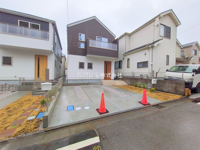 G00360404 東京都八王子市鑓水２丁目 新築一戸建て 3699万円 土地面積125.08m² (約37.83坪) 建物面積99.36m² (約30.05坪) 間取り４ＬＤＫ 築年月2025年03月(築１年以内)【外観2】