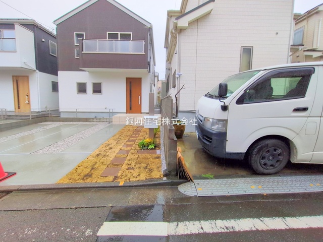 G00360404 東京都八王子市鑓水２丁目 新築一戸建て 3699万円 土地面積125.08m² (約37.83坪) 建物面積99.36m² (約30.05坪) 間取り４ＬＤＫ 築年月2025年03月(築１年以内)【外観11】