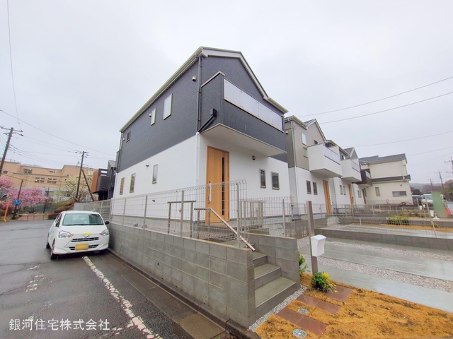 G00360407 東京都八王子市鑓水２丁目 新築一戸建て 4499万円 土地面積121.47m² (約36.74坪) 建物面積97.02m² (約29.34坪) 間取り４ＬＤＫ 築年月2025年04月【外観15】