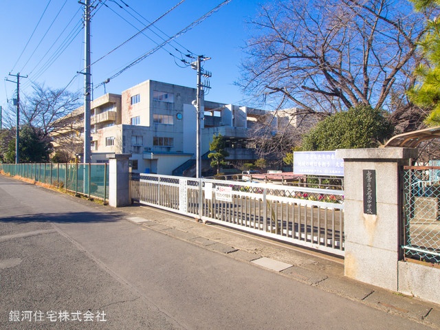 G00361655 埼玉県上尾市大字小敷谷 新築一戸建て 2490万円 土地面積110.01m² (約33.27坪) 建物面積96.05m² (約29.05坪) 間取り４ＬＤＫ 築年月2025年02月(築１年以内)【周辺環境】上尾市立大石南中学校