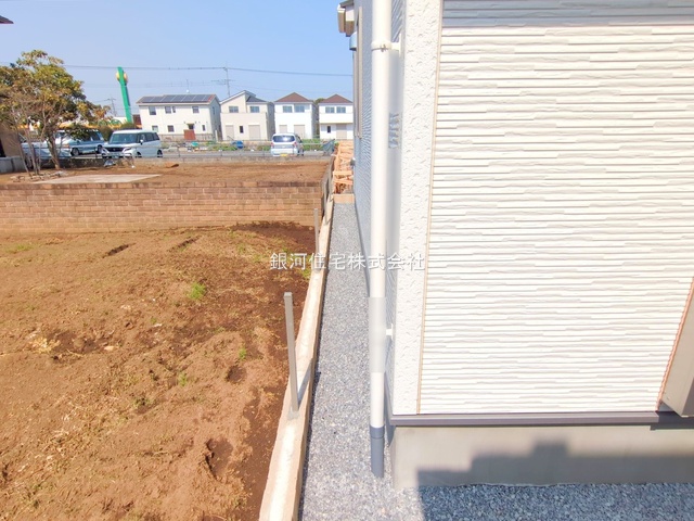 G00363897 埼玉県上尾市大字瓦葺 新築一戸建て 2799万円 土地面積120.06m² (約36.31坪) 建物面積95.22m² (約28.80坪) 間取り４ＬＤＫ 築年月2025年03月(築１年以内)【外観10】