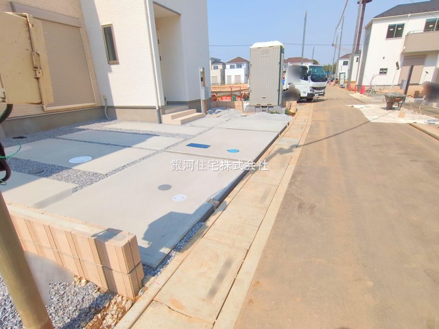 G00363897 埼玉県上尾市大字瓦葺 新築一戸建て 2799万円 土地面積120.06m² (約36.31坪) 建物面積95.22m² (約28.80坪) 間取り４ＬＤＫ 築年月2025年03月(築１年以内)【外観11】