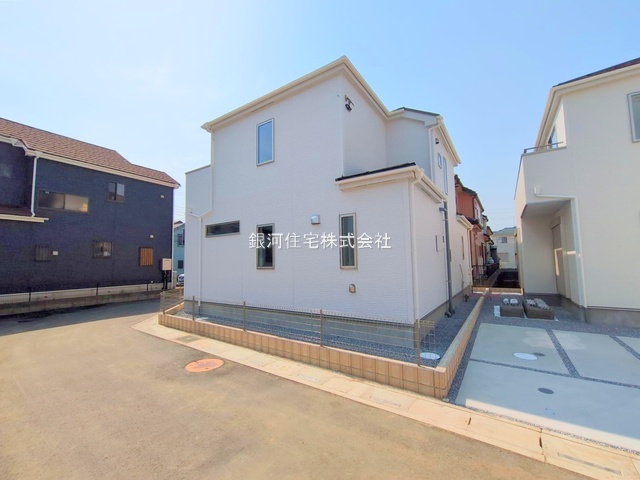 G00363899 埼玉県上尾市大字瓦葺 新築一戸建て 3199万円 土地面積120.11m² (約36.33坪) 建物面積95.22m² (約28.80坪) 間取り４ＬＤＫ 築年月2025年03月(築１年以内)【外観2】