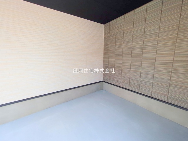 G00364088 千葉県市川市大和田４丁目 新築一戸建て 4590万円 土地面積64.56m² (約19.52坪) 建物面積102.87m² (約31.11坪) 築年月2025年04月(築１年以内)【外観10】