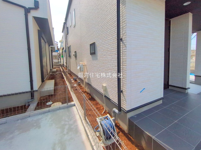 G00364088 千葉県市川市大和田４丁目 新築一戸建て 4590万円 土地面積64.56m² (約19.52坪) 建物面積102.87m² (約31.11坪) 築年月2025年04月(築１年以内)【外観18】