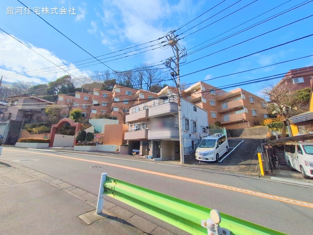 G00365459 東京都日野市三沢３丁目 中古マンション 2180万円 専有面積61.25m² (約18.52坪) 間取り３ＬＤＫ 所在階2階 築年月1988年03月(築37年)【外観2】