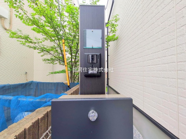 G00366252 埼玉県川口市大字安行小山 新築一戸建て 3490万円 土地面積100.09m² (約30.27坪) 建物面積89.01m² (約26.92坪) 間取り４ＬＤＫ 築年月2025年04月(築１年以内)【外観18】