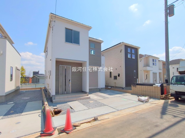 G00366869 埼玉県上尾市大字瓦葺 新築一戸建て 3199万円 土地面積122.66m² (約37.10坪) 建物面積99.37m² (約30.05坪) 間取り４ＬＤＫ 築年月2025年04月(築１年以内)【外観2】