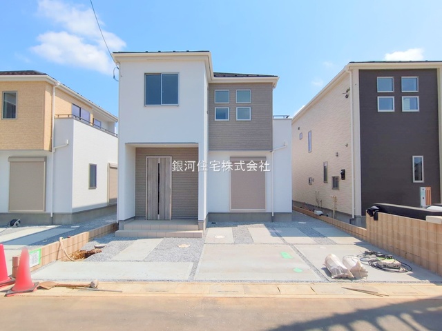 G00366869 埼玉県上尾市大字瓦葺 新築一戸建て 3199万円 土地面積122.66m² (約37.10坪) 建物面積99.37m² (約30.05坪) 間取り４ＬＤＫ 築年月2025年04月(築１年以内)【外観4】