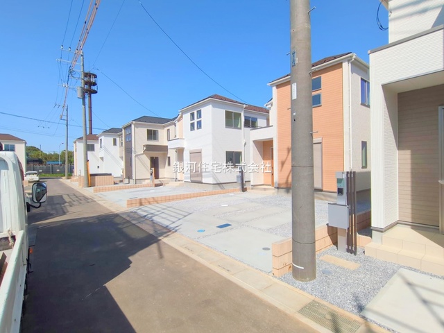 G00366872 埼玉県上尾市大字瓦葺 新築一戸建て 3399万円 土地面積144.51m² (約43.71坪) 建物面積98.53m² (約29.80坪) 間取り４ＬＤＫ 築年月2025年04月(築１年以内)【外観6】