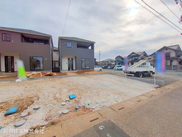 G00367363 埼玉県入間市久保稲荷2丁目 新築一戸建て 3670万円 土地面積165.13m² (約49.95坪) 建物面積95.57m² (約28.90坪) 間取り4LDK 築年月2025年04月(築1年以内)
