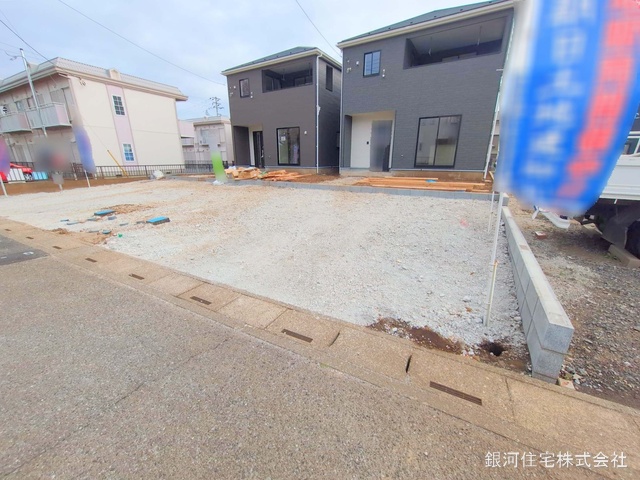 G00367363 埼玉県入間市久保稲荷２丁目 新築一戸建て 3670万円 土地面積165.13m² (約49.95坪) 建物面積95.57m² (約28.90坪) 間取り４ＬＤＫ 築年月2025年04月(築１年以内)【外観7】