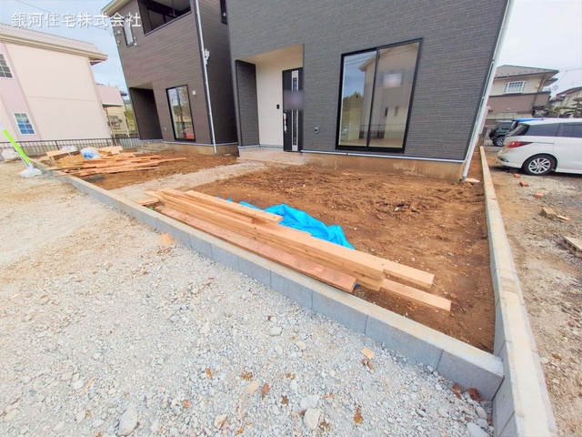 G00367363 埼玉県入間市久保稲荷２丁目 新築一戸建て 3670万円 土地面積165.13m² (約49.95坪) 建物面積95.57m² (約28.90坪) 間取り４ＬＤＫ 築年月2025年04月(築１年以内)【外観13】