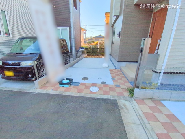 G00367808 東京都青梅市新町１丁目 新築一戸建て 3580万円 土地面積120.44m² (約36.43坪) 建物面積95.52m² (約28.89坪) 間取り４ＬＤＫ 築年月2025年01月(築１年以内)【外観12】