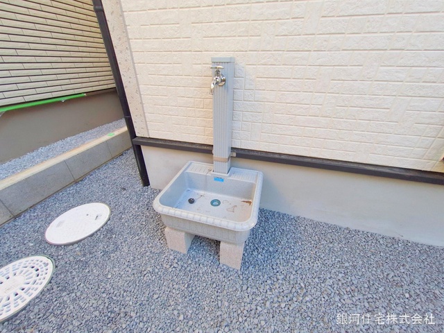 G00367809 東京都青梅市新町１丁目 新築一戸建て 3490万円 土地面積130.83m² (約39.57坪) 建物面積99.57m² (約30.11坪) 間取り３ＬＤＫ 築年月2025年01月(築１年以内)【外観14】