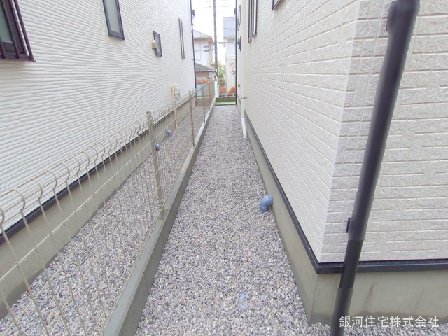 G00367890 神奈川県川崎市麻生区細山４丁目 新築一戸建て 5090万円 土地面積132.98m² (約40.22坪) 建物面積93.15m² (約28.17坪) 間取り４ＬＤＫ 築年月2025年01月(築１年以内)【外観10】