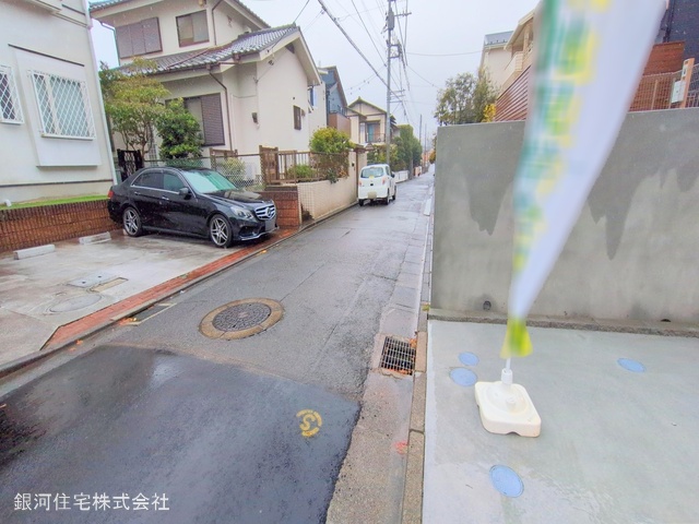 G00367890 神奈川県川崎市麻生区細山４丁目 新築一戸建て 5090万円 土地面積132.98m² (約40.22坪) 建物面積93.15m² (約28.17坪) 間取り４ＬＤＫ 築年月2025年01月(築１年以内)【外観15】
