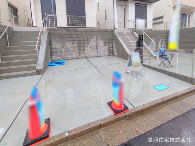 G00367890 神奈川県川崎市麻生区細山４丁目 新築一戸建て 5090万円 土地面積132.98m² (約40.22坪) 建物面積93.15m² (約28.17坪) 間取り４ＬＤＫ 築年月2025年01月(築１年以内)【外観16】