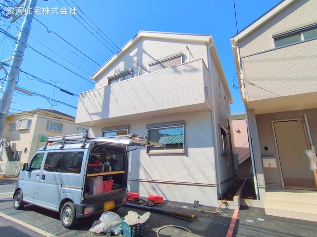 G00367915 神奈川県横浜市瀬谷区三ツ境 新築一戸建て 5380万円 土地面積100.02m² (約30.25坪) 建物面積93.95m² (約28.41坪) 間取り４ＬＤＫ 築年月2025年04月【外観18】