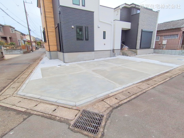 G00367938 神奈川県横浜市瀬谷区宮沢２丁目 新築一戸建て 5199万円 土地面積133.84m² (約40.48坪) 建物面積109.30m² (約33.06坪) 間取り４ＬＤＫ 築年月2025年02月(築１年以内)【外観5】