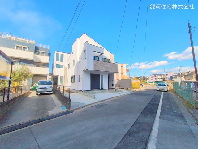 G00367943 東京都江戸川区松島１丁目 新築一戸建て 5980万円 土地面積101.00m² (約30.55坪) 建物面積98.64m² (約29.83坪) 間取り４ＳＬＤＫ 築年月2025年01月(築１年以内)【外観13】
