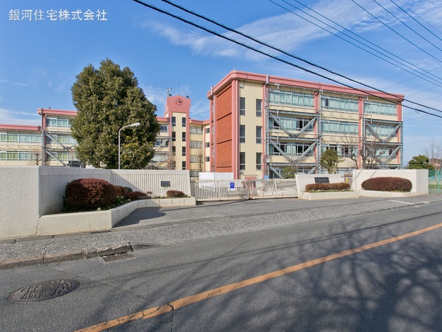 G00367964 東京都東村山市廻田町１丁目 新築一戸建て 4180万円 土地面積120.09m² (約36.32坪) 建物面積101.85m² (約30.80坪) 間取り４ＬＤＫ 築年月2025年01月(築１年以内)【周辺環境】東村山市立東村山第四中学校