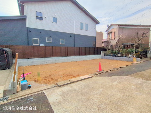 G00367972 埼玉県川口市坂下町１丁目 新築一戸建て 5180万円 土地面積71.26m² (約21.55坪) 建物面積110.18m² (約33.32坪) 間取り３ＳＬＤＫ 築年月2025年08月【外観7】