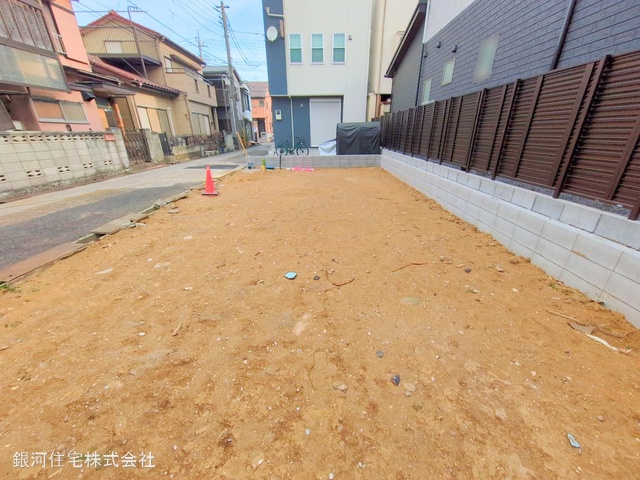 G00367972 埼玉県川口市坂下町１丁目 新築一戸建て 5180万円 土地面積71.26m² (約21.55坪) 建物面積110.18m² (約33.32坪) 間取り３ＳＬＤＫ 築年月2025年08月【外観12】