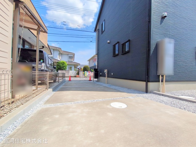 G00367987 埼玉県久喜市本町４丁目 新築一戸建て 3580万円 土地面積128.73m² (約38.94坪) 建物面積103.09m² (約31.18坪) 間取り３ＬＤＫ 築年月2025年04月【外観5】