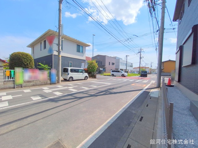 G00367987 埼玉県久喜市本町４丁目 新築一戸建て 3580万円 土地面積128.73m² (約38.94坪) 建物面積103.09m² (約31.18坪) 間取り３ＬＤＫ 築年月2025年04月【外観12】