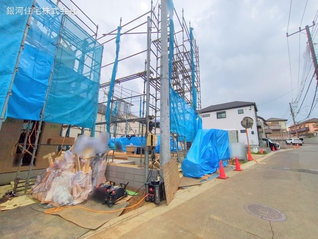 G00368009 神奈川県横浜市緑区長津田２丁目 新築一戸建て 6780万円 土地面積100.29m² (約30.33坪) 建物面積98.17m² (約29.69坪) 間取り４ＬＤＫ 築年月2025年07月【外観6】