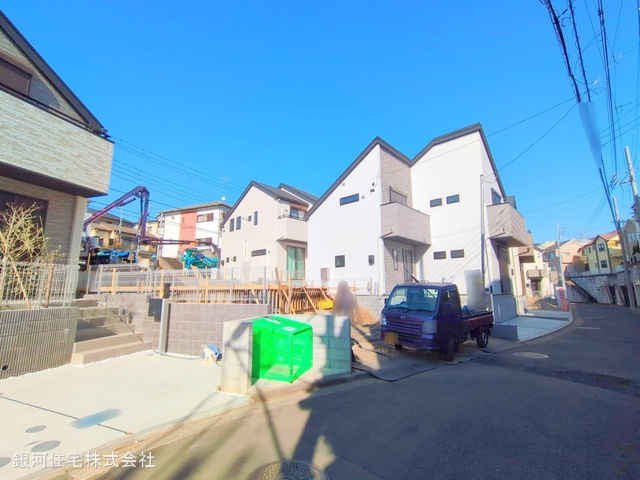 G00368014 神奈川県横浜市緑区長津田２丁目 新築一戸建て 6980万円 土地面積109.33m² (約33.07坪) 建物面積102.88m² (約31.12坪) 間取り４ＬＤＫ 築年月2025年07月【外観9】