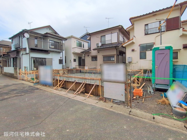 G00368020 埼玉県越谷市大字大里 新築一戸建て 3180万円 土地面積92.50m² (約27.98坪) 建物面積101.85m² (約30.80坪) 間取り４ＬＤＫ 築年月2025年06月【外観4】