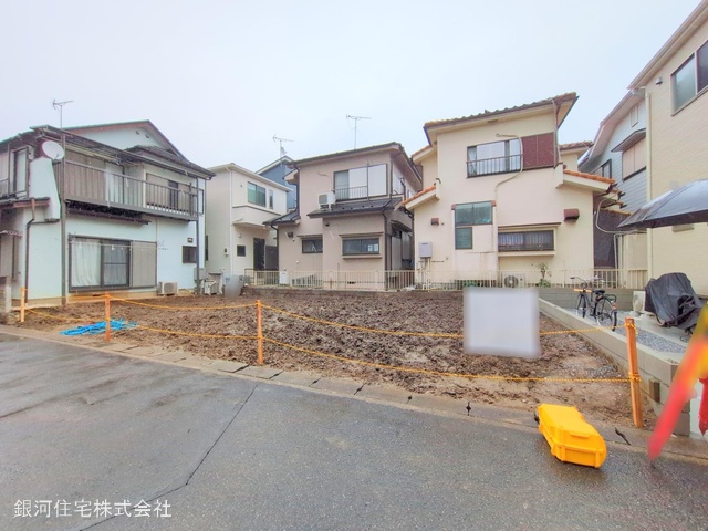 G00368020 埼玉県越谷市大字大里 新築一戸建て 3180万円 土地面積92.50m² (約27.98坪) 建物面積101.85m² (約30.80坪) 間取り４ＬＤＫ 築年月2025年06月【外観8】