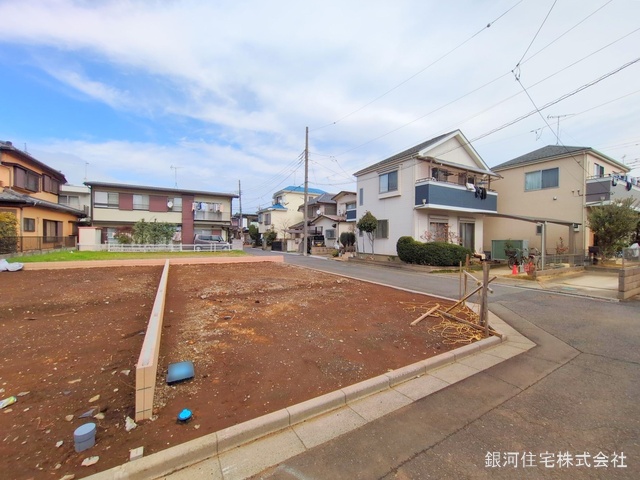 G00368027 埼玉県新座市野火止５丁目 新築一戸建て 4180万円 土地面積83.62m² (約25.29坪) 建物面積66.61m² (約20.14坪) 間取り３ＬＤＫ 築年月2025年10月【外観5】