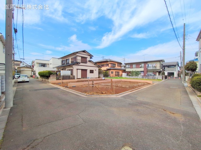 G00368027 埼玉県新座市野火止５丁目 新築一戸建て 4180万円 土地面積83.62m² (約25.29坪) 建物面積66.61m² (約20.14坪) 間取り３ＬＤＫ 築年月2025年10月【外観6】