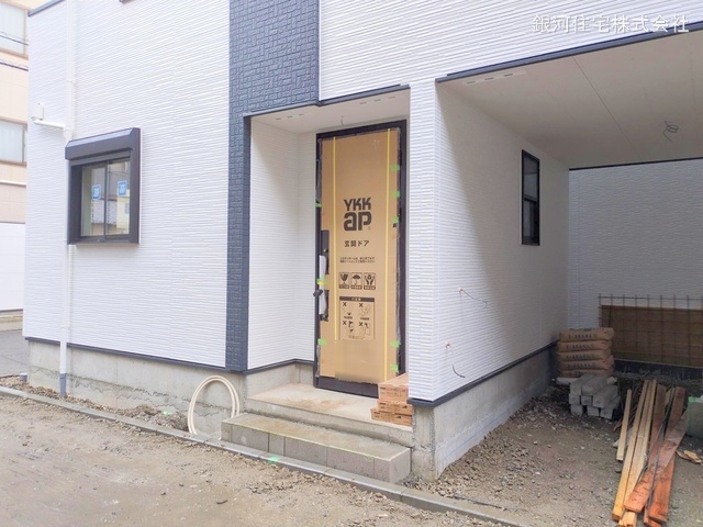 G00368045 神奈川県横浜市鶴見区矢向４丁目 新築一戸建て 5980万円 土地面積46.71m² (約14.12坪) 建物面積99.35m² (約30.05坪) 間取り３ＬＤＫ 築年月2025年03月(築１年以内)【外観7】
